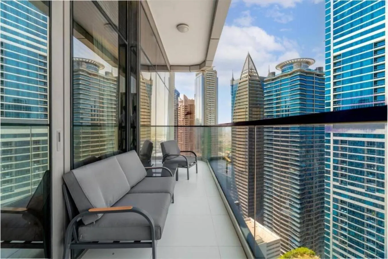 Paramount Hotel Residence Rooftop Infinity Pool 두바이 아파트