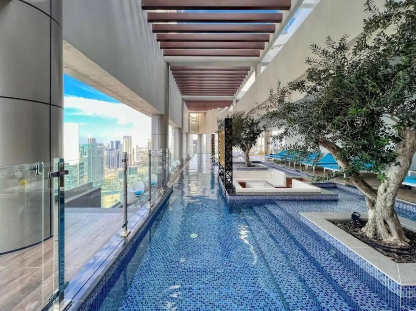 Paramount Hotel Residence Rooftop Infinity Pool 두바이